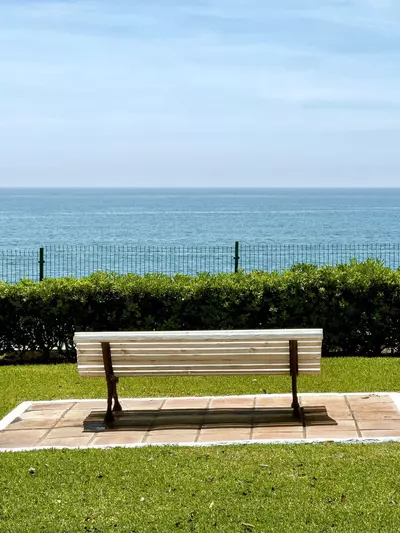 Middle Floor Apartment in Estepona