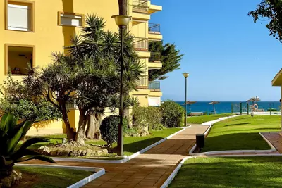 Middle Floor Apartment in Estepona