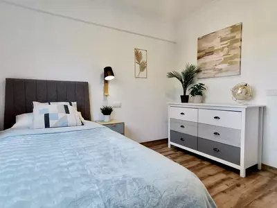 Middle Floor Apartment in Estepona