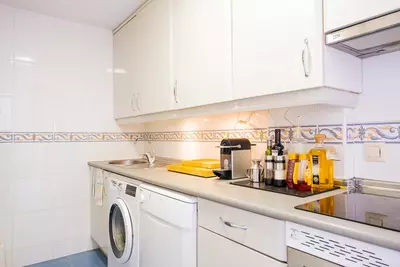 Middle Floor Apartment in Nueva Andalucía