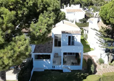 Semi-Detached House in Nueva Andalucía