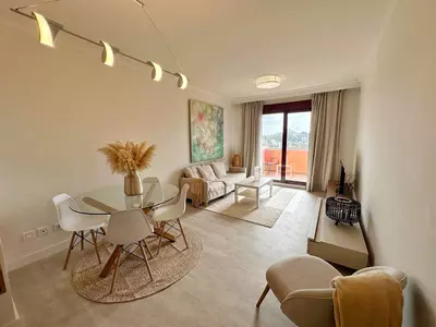 Middle Floor Apartment in El Paraiso