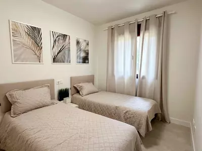 Middle Floor Apartment in El Paraiso