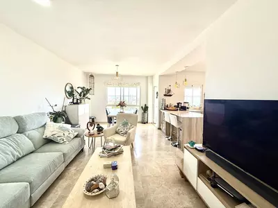 Middle Floor Apartment in Estepona
