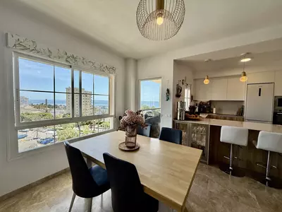 Middle Floor Apartment in Estepona