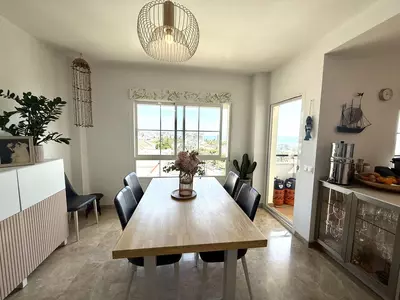 Middle Floor Apartment in Estepona