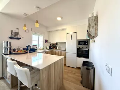 Middle Floor Apartment in Estepona