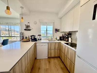 Middle Floor Apartment in Estepona