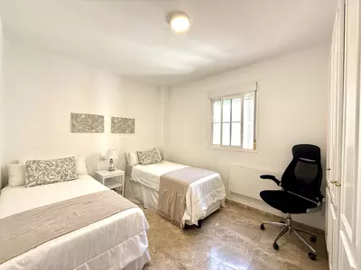 Middle Floor Apartment in Estepona