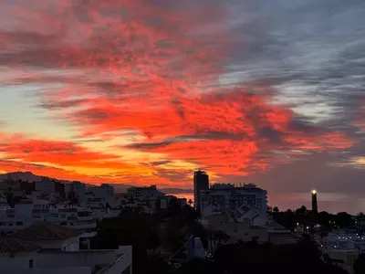 Middle Floor Apartment in Estepona