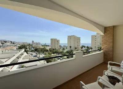 Middle Floor Apartment in Estepona