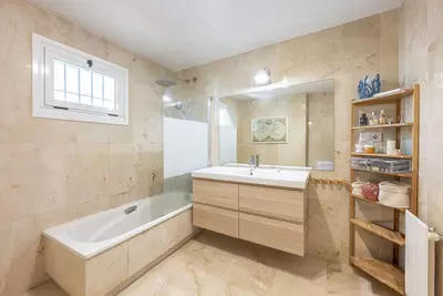 Middle Floor Apartment in Guadalmina Alta