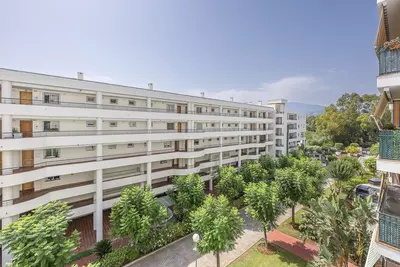 Middle Floor Apartment in Guadalmina Alta