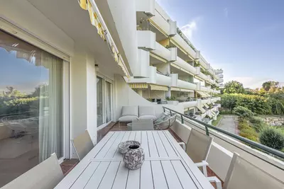 Middle Floor Apartment in Guadalmina Alta