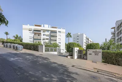Middle Floor Apartment in Guadalmina Alta