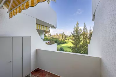 Middle Floor Apartment in Guadalmina Alta