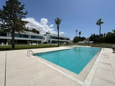 Semi-Detached House in Nueva Andalucía