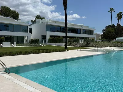 Semi-Detached House in Nueva Andalucía
