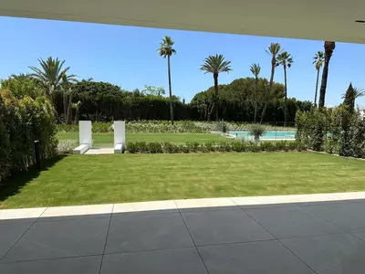 Semi-Detached House in Nueva Andalucía