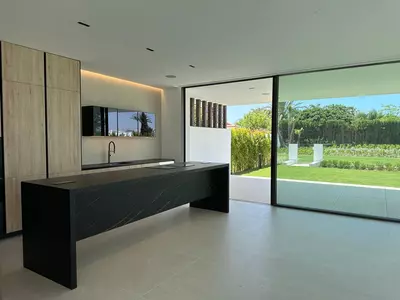 Semi-Detached House in Nueva Andalucía