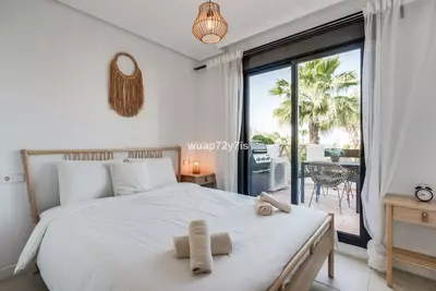 Middle Floor Apartment in Selwo