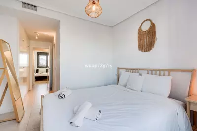 Middle Floor Apartment in Selwo
