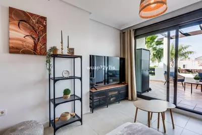 Middle Floor Apartment in Selwo