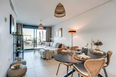 Middle Floor Apartment in Selwo