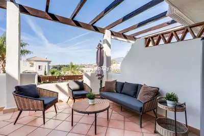 Middle Floor Apartment in Selwo