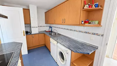 Middle Floor Apartment in Estepona