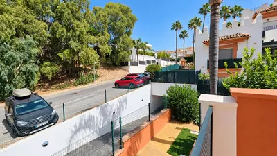 Middle Floor Apartment in Estepona