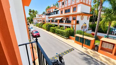 Middle Floor Apartment in Estepona