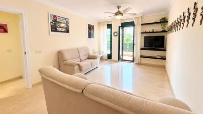 Middle Floor Apartment in Estepona
