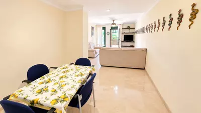 Middle Floor Apartment in Estepona