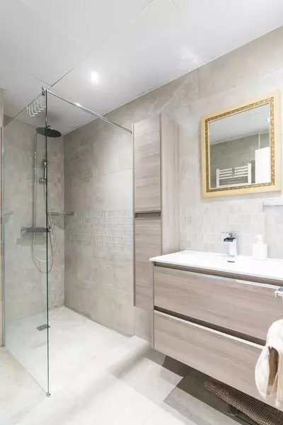 Middle Floor Apartment in Elviria