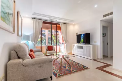 Middle Floor Apartment in Elviria