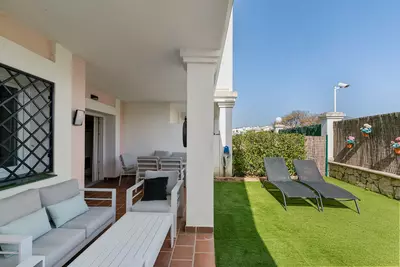 Ground Floor Apartment in Nueva Andalucía