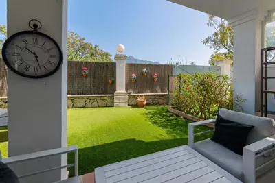 Ground Floor Apartment in Nueva Andalucía