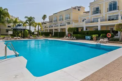 Ground Floor Apartment in Nueva Andalucía