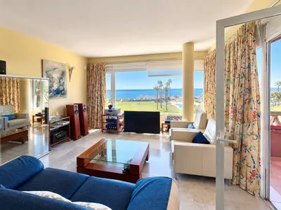 Middle Floor Apartment in Marbella