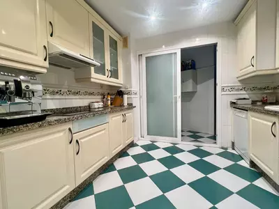Middle Floor Apartment in Marbella