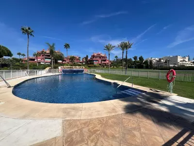 Middle Floor Apartment in Marbella