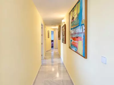 Middle Floor Apartment in Marbella