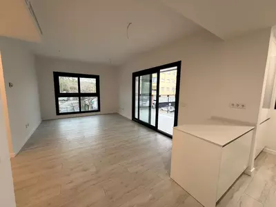 Middle Floor Apartment in Estepona