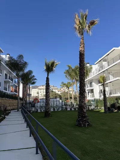 Middle Floor Apartment in Estepona
