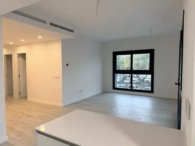 Middle Floor Apartment in Estepona