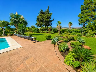 Finca - Cortijo in Estepona