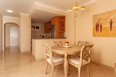 Middle Floor Apartment in Elviria