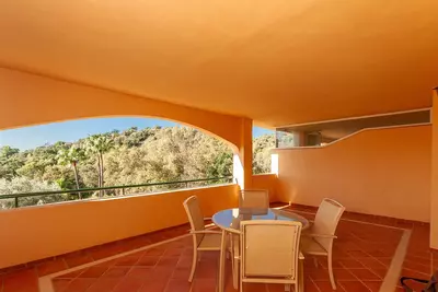 Middle Floor Apartment in Elviria
