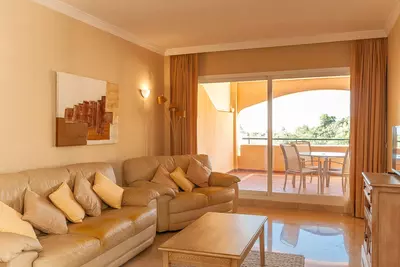 Middle Floor Apartment in Elviria